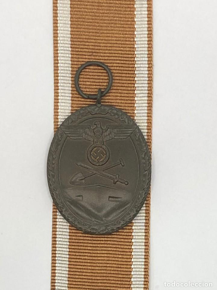 Military Antiques: REPRODUCCI&Oacute;N MEDALLA DEL MURO ATLANTICO