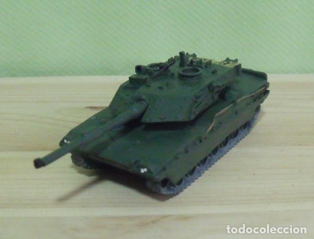 Militaria: Tanque Miniatura Plomo Carro Combate MBT Ariete - Italia - Segunda Guerra Mundial - Escala 1:87