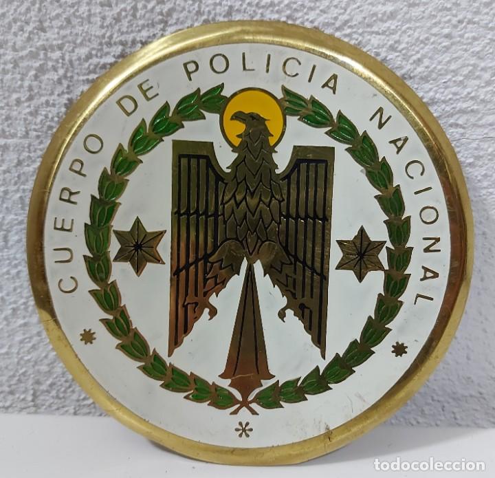 Military Antiques: ANTIGUA Y BONITA METOPA ESMALTADA DE LA POLICIA ARMADA - CUERPO POLICIA NACIONAL - DIAMETRO 11 CM -