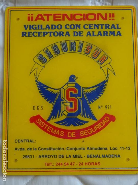 Militaria: ANTIGUA PLACA. SISTEMAS DE SEGURIDAD SEGURISUR ARROYO DE LA MIEL BENALM&Aacute;DENA. 25X20CM 120GR