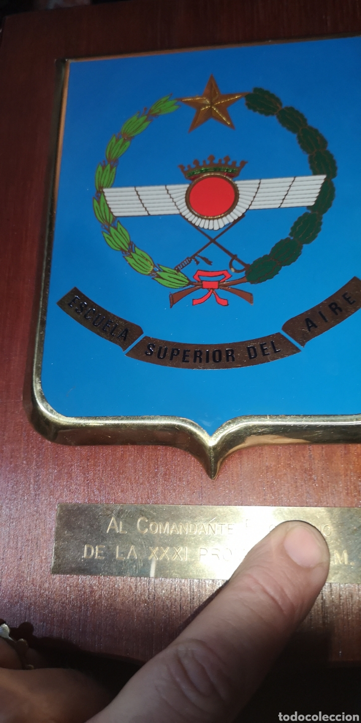 Militaria: Metopa de la escuela superior del aire &eacute;poca de Franco