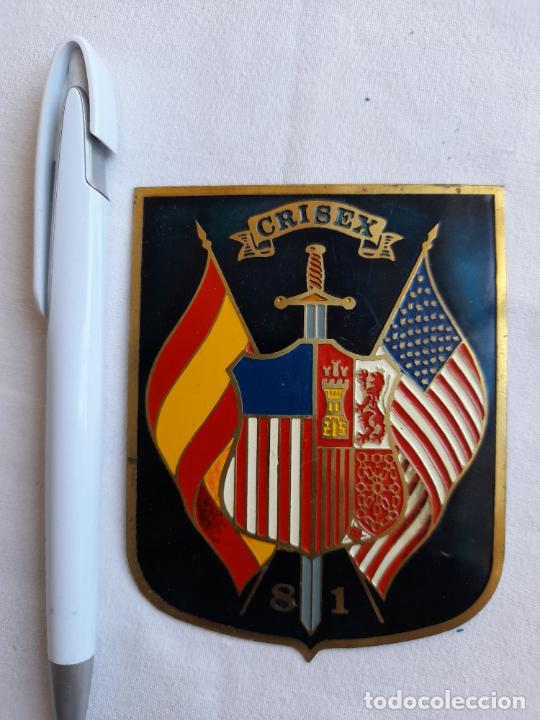 Militaria: Chapa de alguna metopa. Relaciones Hispano-Norteamericanas.