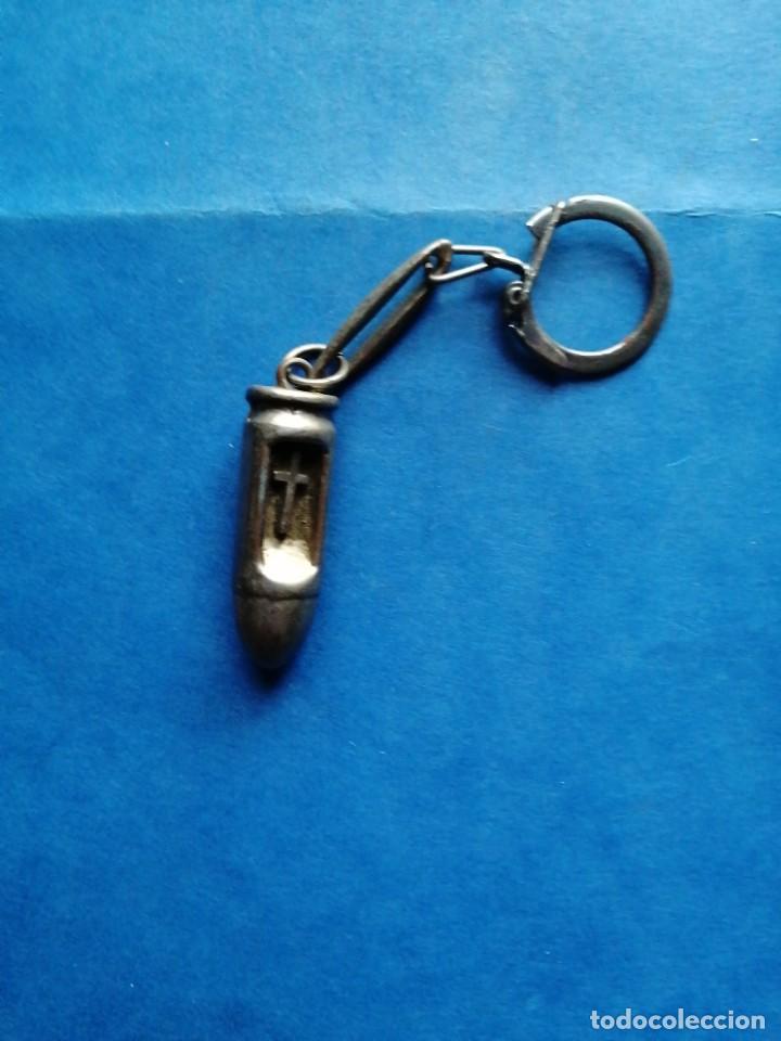 Militaria: Llavero bala