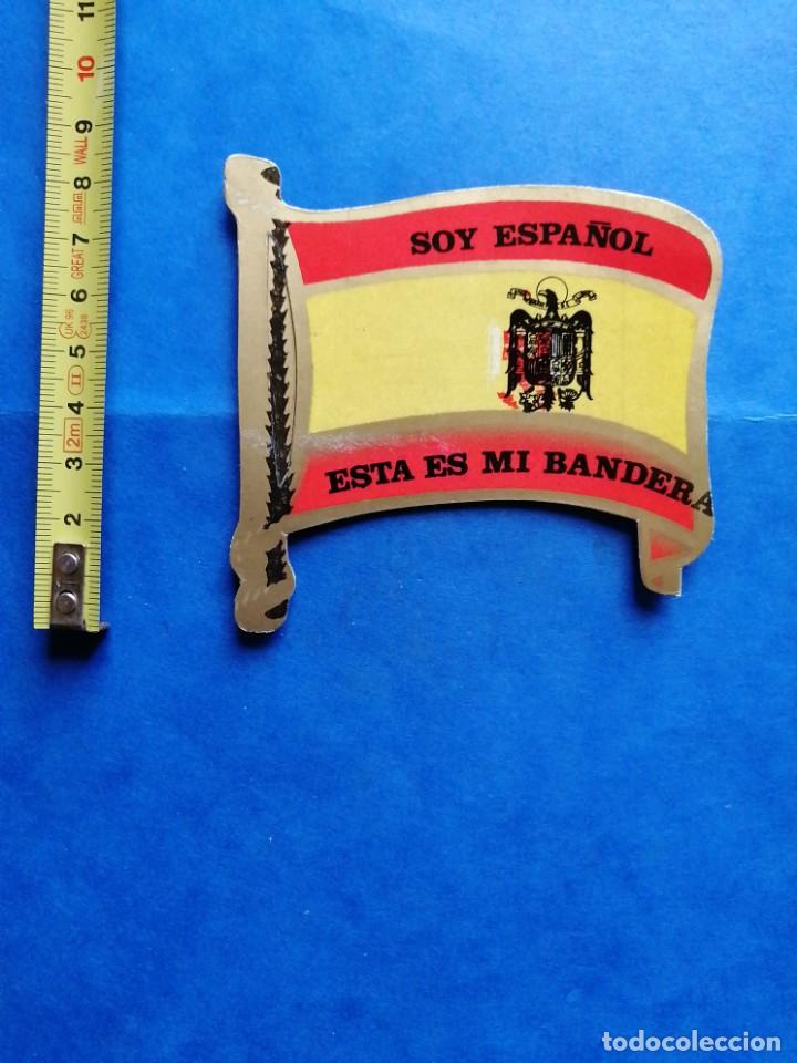 Militaria: Pegatina escudo Aguila