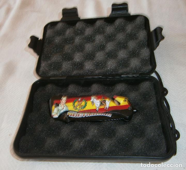 Military Antiques: caja plastico especial con navaja legionario