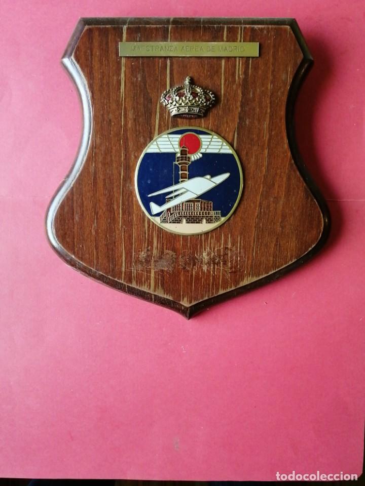 Militaria: Metopa Maestranza A&eacute;rea de Madrid