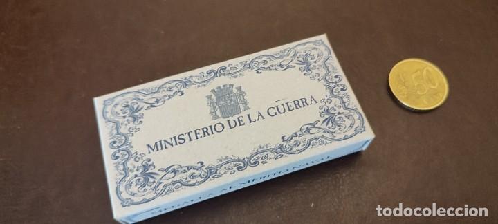 Military Antiques: Lote 2 cajitas cart&oacute;n medallas militares guerra civil republica