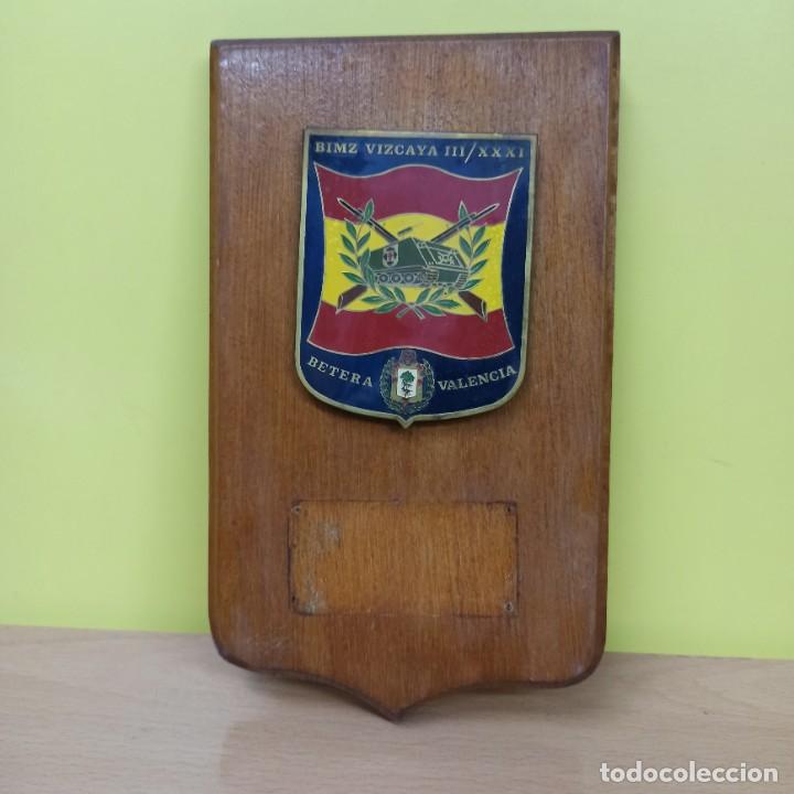 Military Antiques: PLACA / METOPA - BIMZ VIZCAYA III / XXXI - BETERA VALENCIA