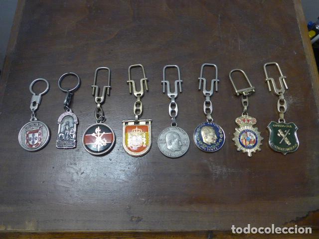 Militaria: Lote 8 antiguo llavero de Legion, falange, guardia civil, policia, Jose Antonio, Franco...