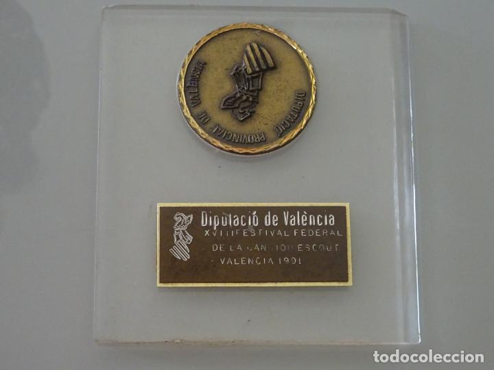 Militaria: METOPA CUADRITO PISAPAPELES. SCOUTS BOYSCOUTS. FESTIVAL FEDERACL ESCOUT VALENCIA 1991. 170GR