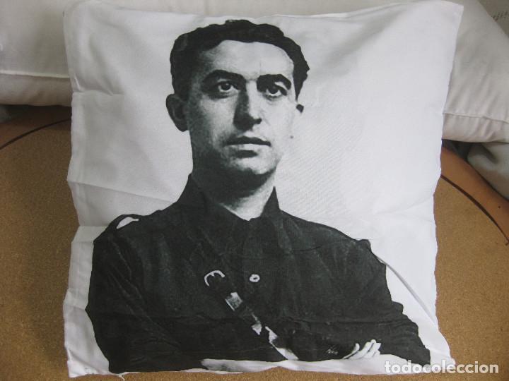 Military Antiques: FUNDA PARA COJ&Iacute;N.45 CMS.DE LADO ONESIMO REDONDO FALANGE JONS NACIONALSINDICALISMO JCAH