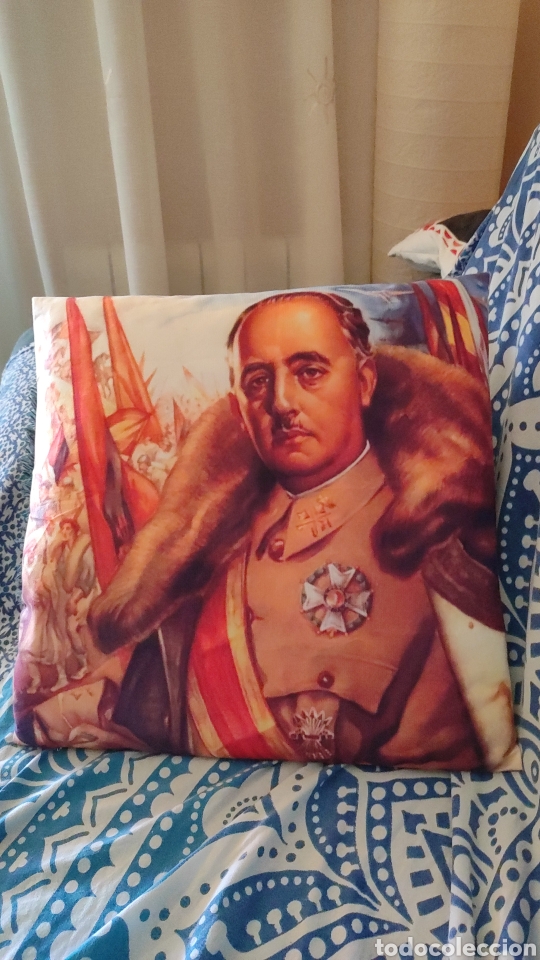 Military Antiques: Funda coj&iacute;n Franco 45x45