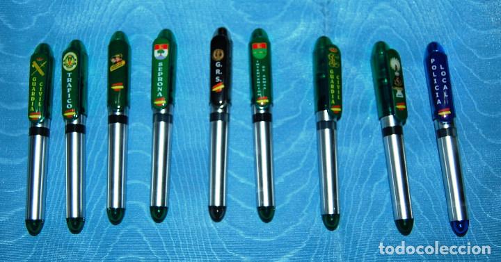 Military Antiques: Lote de nueve bol&iacute;grafos, ocho de la Guardia Civil y uno de la Polic&iacute;a Local.