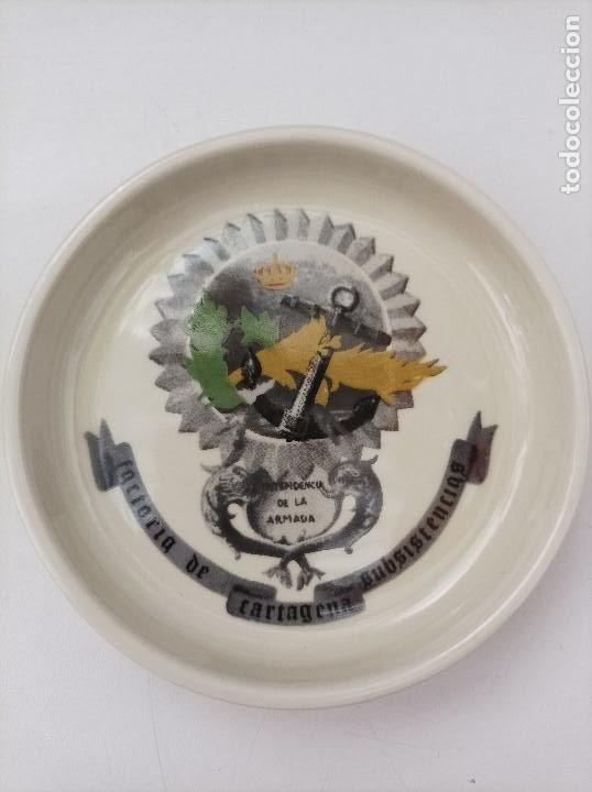 Military Antiques: Platillo cenicero en ceramica. INTENDENCIA DE LA ARMADA. FACTORIA DE SUBSISTENCIAS - CARTAGENA.