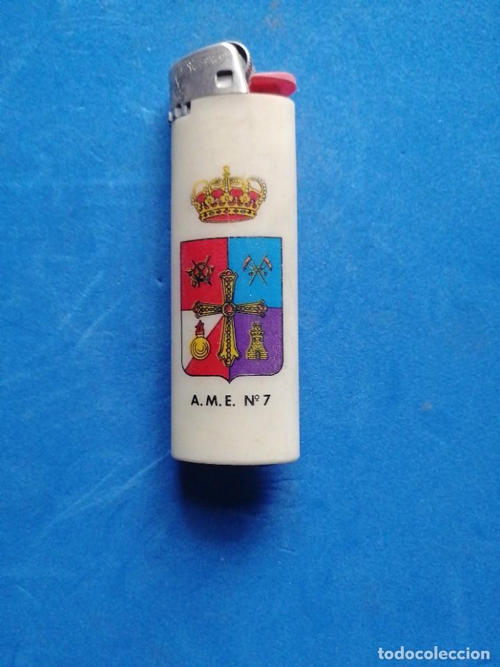 Militaria: Mechero Militar A. M. E. 7