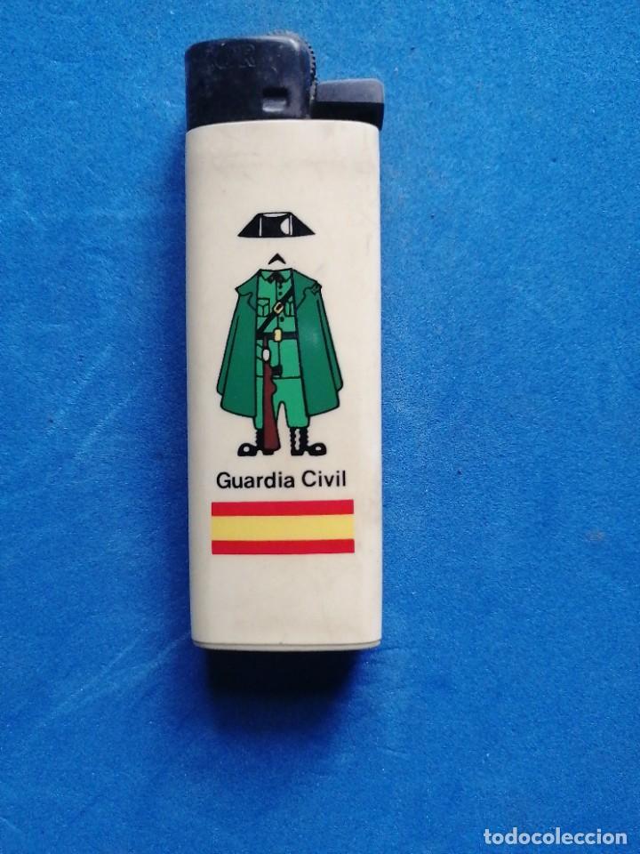 Militaria: Mechero Guardia Civil
