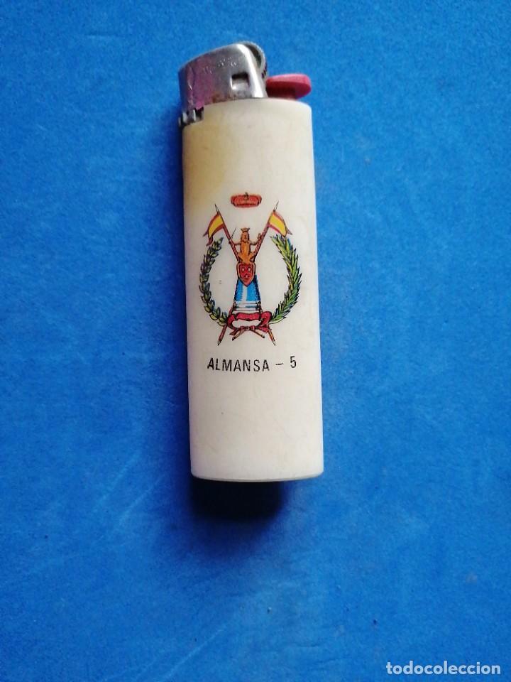 Militaria: Mechero Militar Regimiento Almansa 5