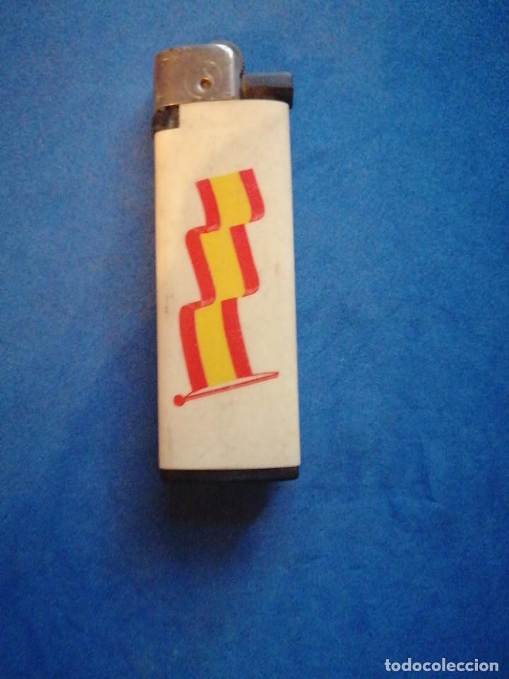 Militaria: Mechero bandera Espa&ntilde;ola