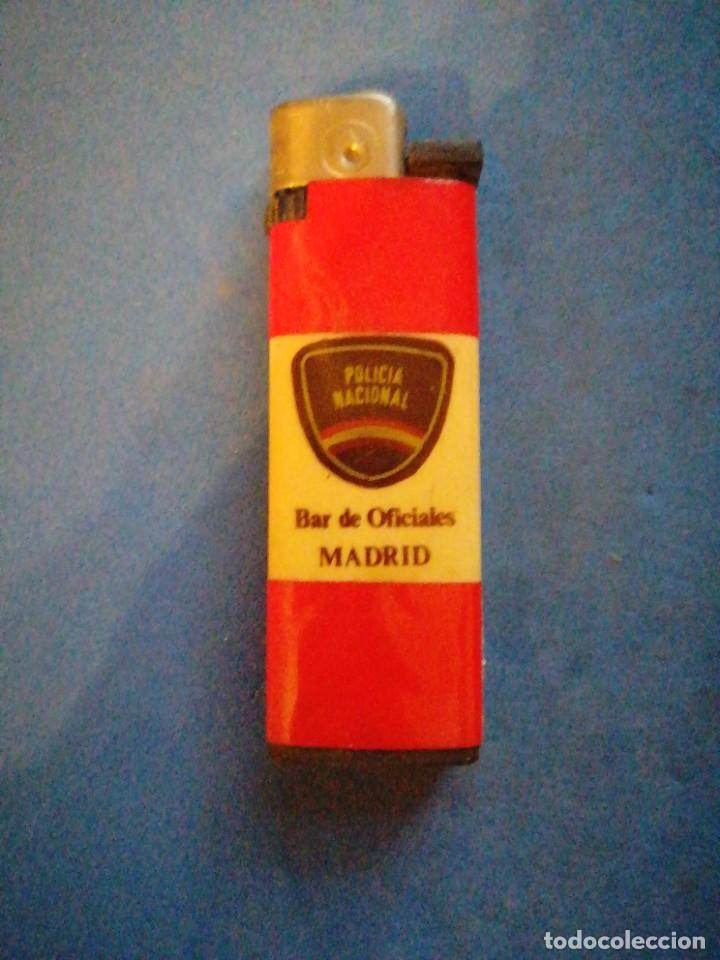 Militaria: Mechero Polic&iacute;a Nacional. Bar de Oficiales