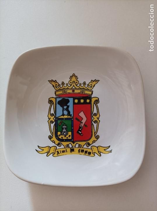 Militaria: Platillo cenicero en ceramica. BUQUE TRANSPORTE MILITAR &rdquo;ALMIRANTE LOBO&rdquo; (A-41).