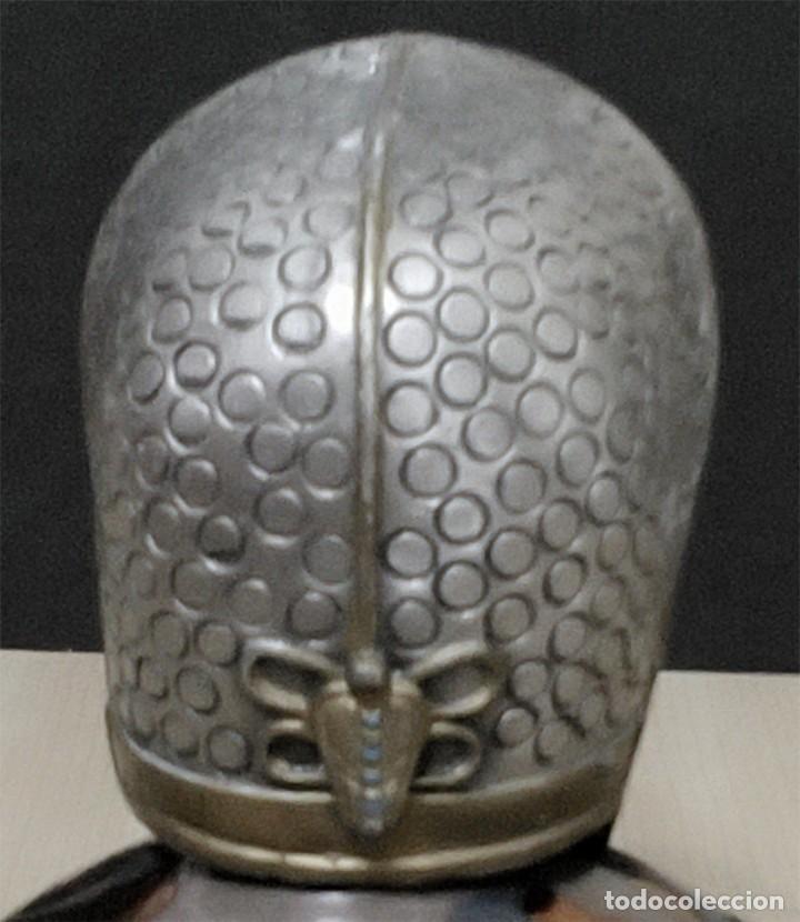 Militaria: CASCO DE RAMSES II CASCOS HISTORICOS REPRODUCCION EN PLOMO