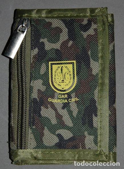 Military Antiques: CARTERA BILLETERA DE LONA MIMETIZADA CON EMBLEMA DEL GAR GUARDIA CIVIL