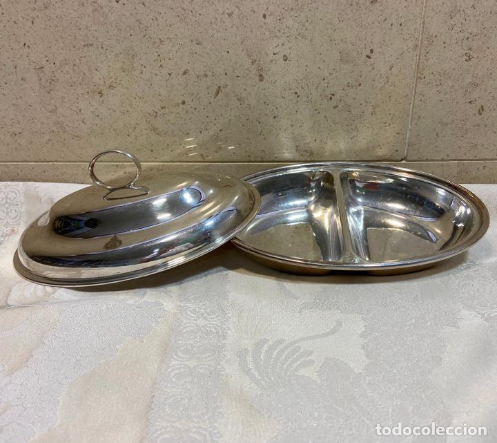Military Antiques: 88.- Bandeja doble de salsas con cloch&eacute;. India Army Canteen Board. J.T. & Co Lda. EPNS