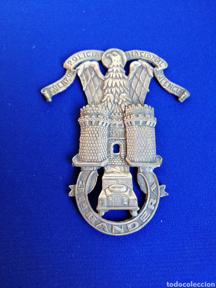 Military Antiques: CUERPO POLIC&Iacute;A NACIONAL VALENCIA POLIC&Iacute;A ARMADA 31 BANDERA (tiene redondo del inferior)