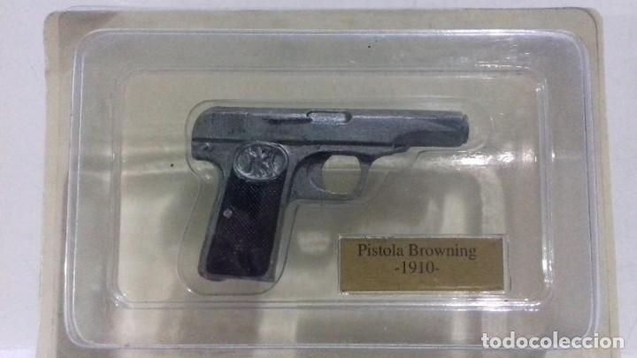 Military Antiques: REPLICA ARMA DE &Eacute;POCA PISTOLA BROWNING 1910 mide 5,5cms de larga