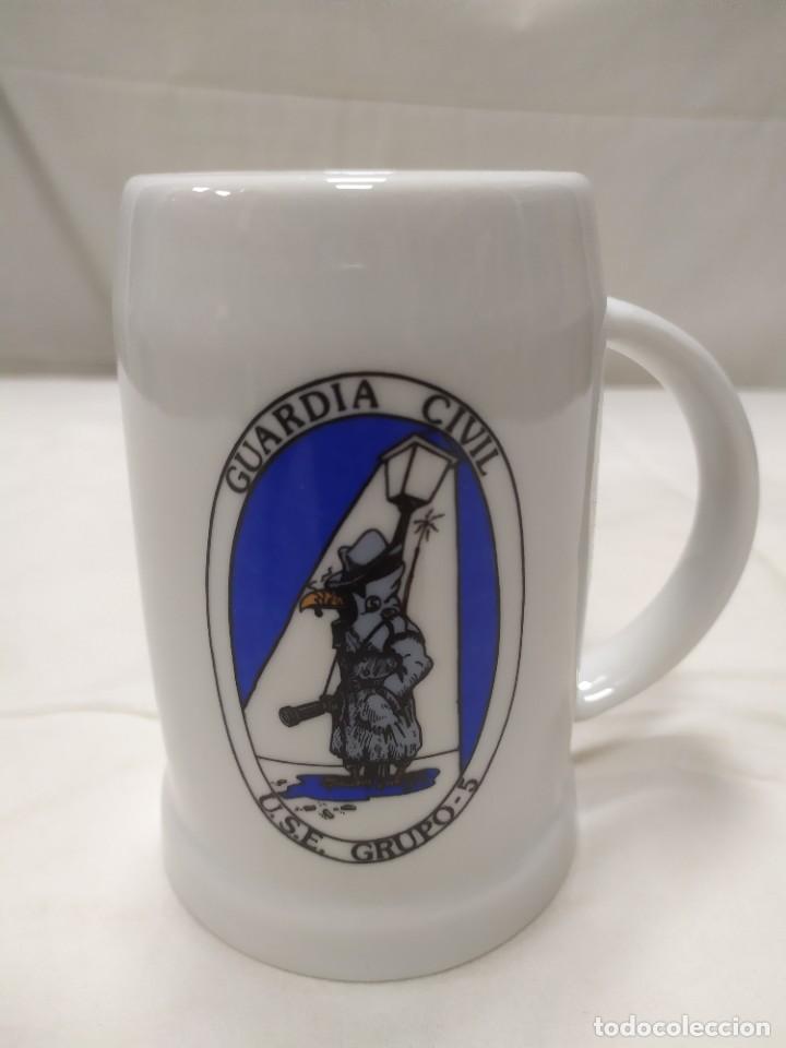 Militaria: Jarra de cer&aacute;mica Guardia Civil U.S.E. Grupo 5. Cer&aacute;mica Cartagena