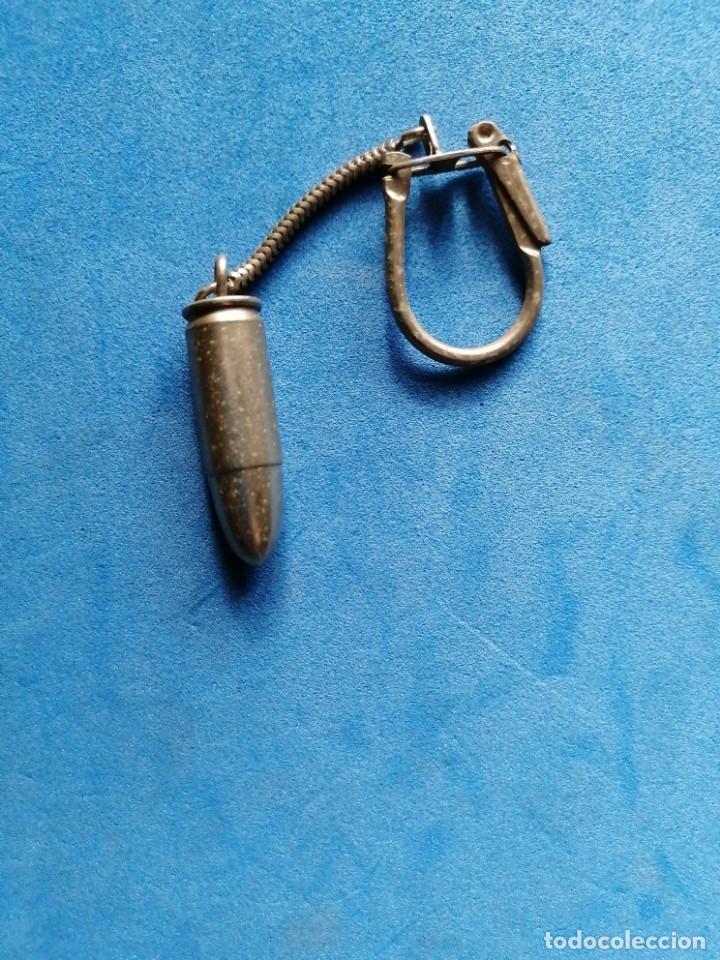 Military Antiques: Llavero bala