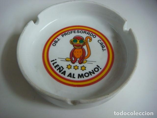 Militaria: CENICERO DE PORCELANA DE OBJ. PROFESORADO CAAJ. LE&Ntilde;A AL MONO