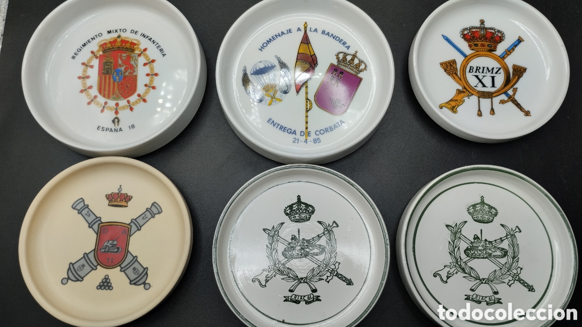 Military Antiques: COLECCION 6 BANDEJAS CON EMBLEMA MILITAR. Di&aacute;metro entre 12 y 13 cms.