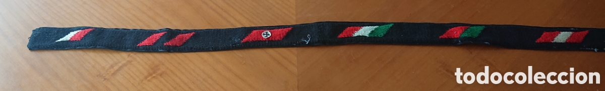 Militaria: Guerra civil, especie de cinto o tela, banderas del Eje, Alemania, Italia, Hitler, ved fotos
