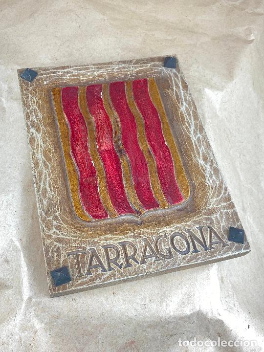 Military Antiques: ESCUDO METOPA TARRAGONA