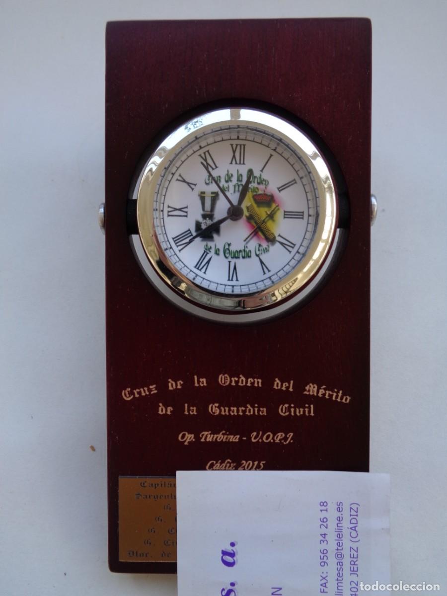 Military Antiques: GUARDIA CIVIL : RELOJ DE SOBREMESA RECUERDO ENTREGA CRUZ DE LA ORDEN DEL MERITO DE LA G.C.. CADIZ
