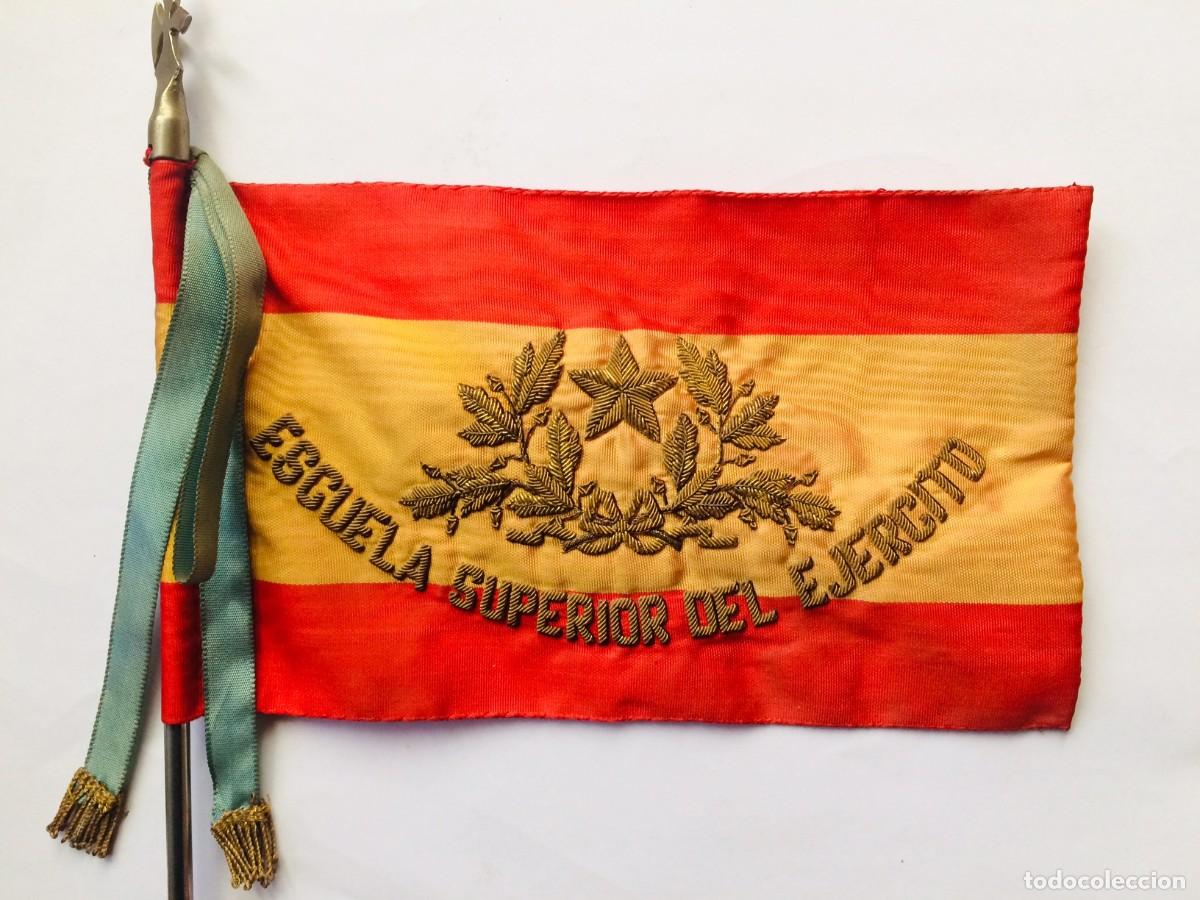 Militaria: BANDERIN DE MESA ESCUELA SUPERIOR DEL EJERCITO