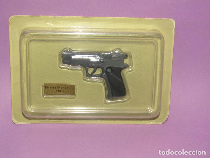 Militaria: Colecci&oacute;n ARMAS HIST&Oacute;RICAS de SALVAT - Pistola STAR 28/30 de 1981