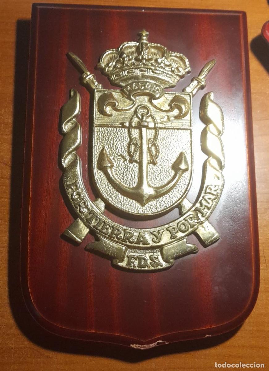 Militaria: METOPA DE F.D.S., POR TIERRA Y POR MAR, MADRID, EN BRONCE Y MADERA
