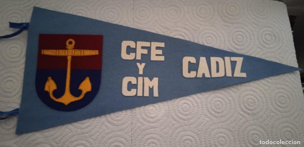 Military Antiques: Bander&iacute;n de fieltro del Cuartel de Marineria CFE Y CIM - C&aacute;diz (Color azul)