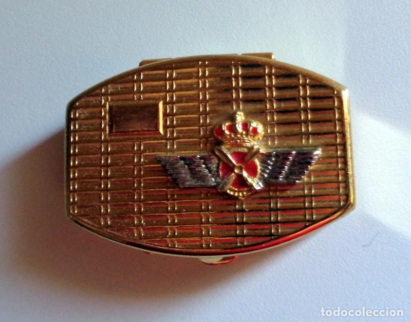 Military Antiques: CAJITA PASTILLERO - EMBLEMA AVIACI&Oacute;N EJ&Eacute;RCITO ESPA&Ntilde;OL - COLECCIONISMO MILITAR . CAJITA DORADA