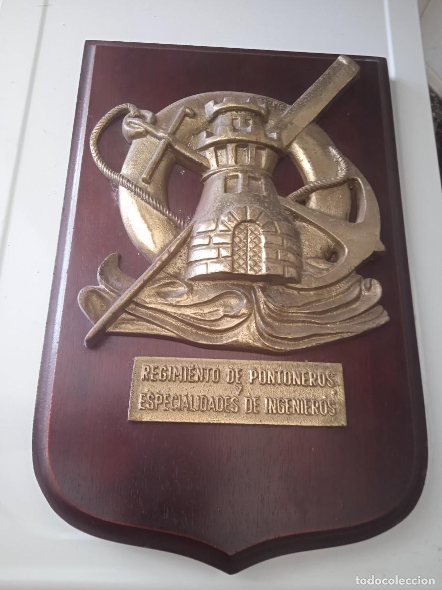 Militaria: METOPA DEL REGIMIENTO DE PONTONEROS Y ESPECIALIDADES DE INGENIEROS