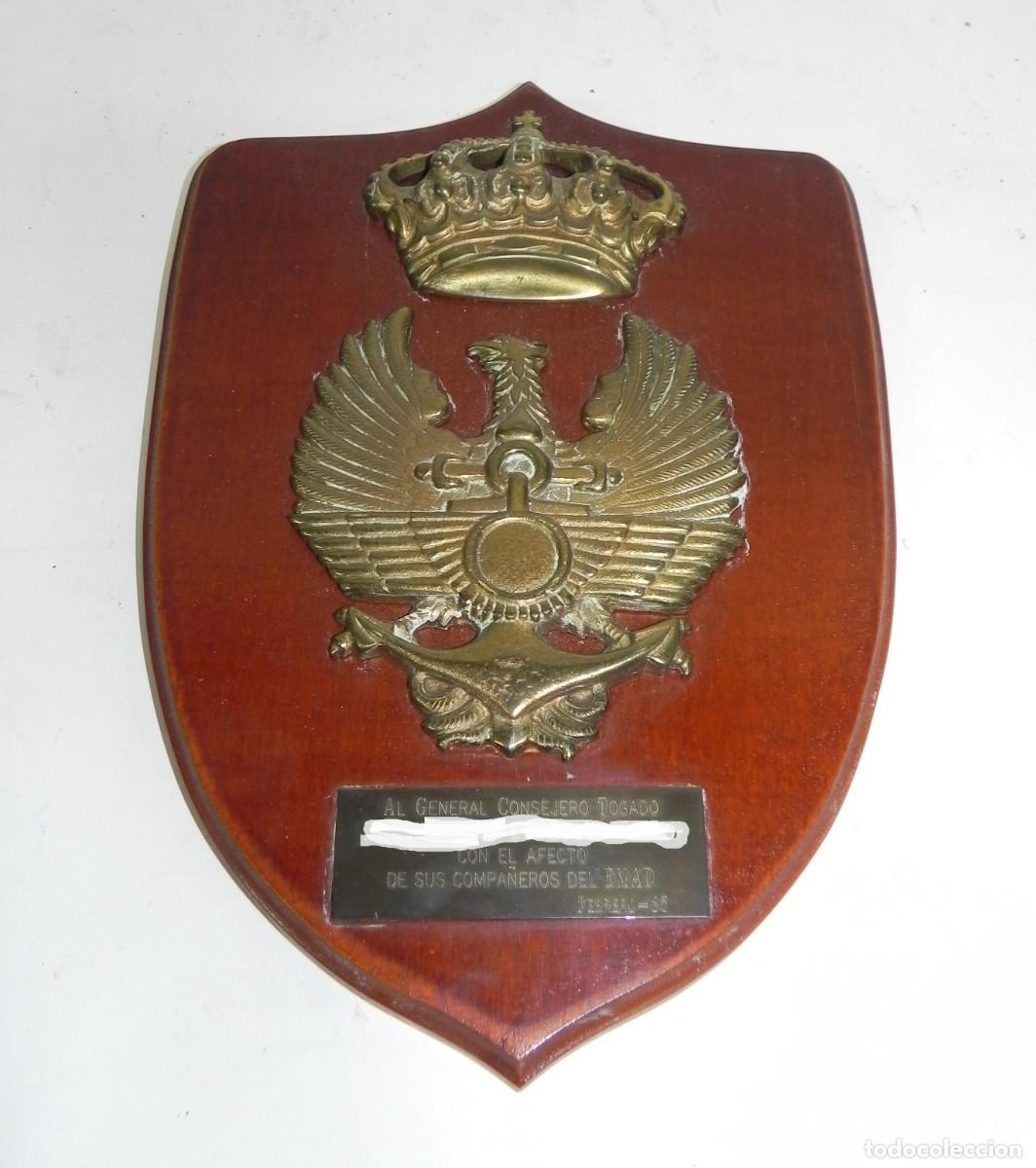 Military Antiques: Metopa Bronce sobre madera. Estado Mayor del Ej&eacute;rcito. Entregada a un General por sus compa&ntilde;eros del