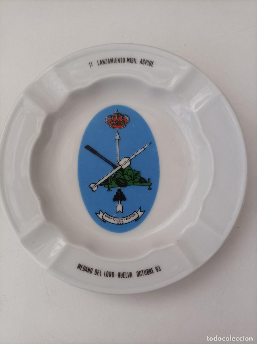 Military Antiques: Cenicero ceramico. 1&ordm; LANZAMIENTO MISIL ASPIDE - MEDANO DEL LORO. Huelva, octubre - 93.