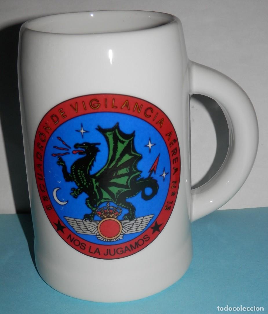 Military Antiques: JARRA DEL ESCUADR&Oacute;N DE VIGILANCIA A&Eacute;REA N&ordm; 13