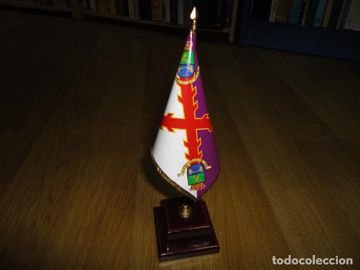 Military Antiques: Bander&iacute;n militar de despacho Bon. Transmisiones V/22 - CAJ 6