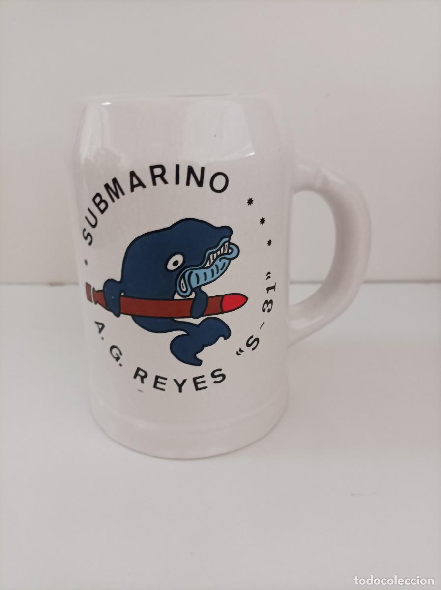 Militaria: Armada Espa&ntilde;ola. Jarra cer&aacute;mica. Submarino &laquo;Almirante Garc&iacute;a de los Reyes&raquo; S-31.