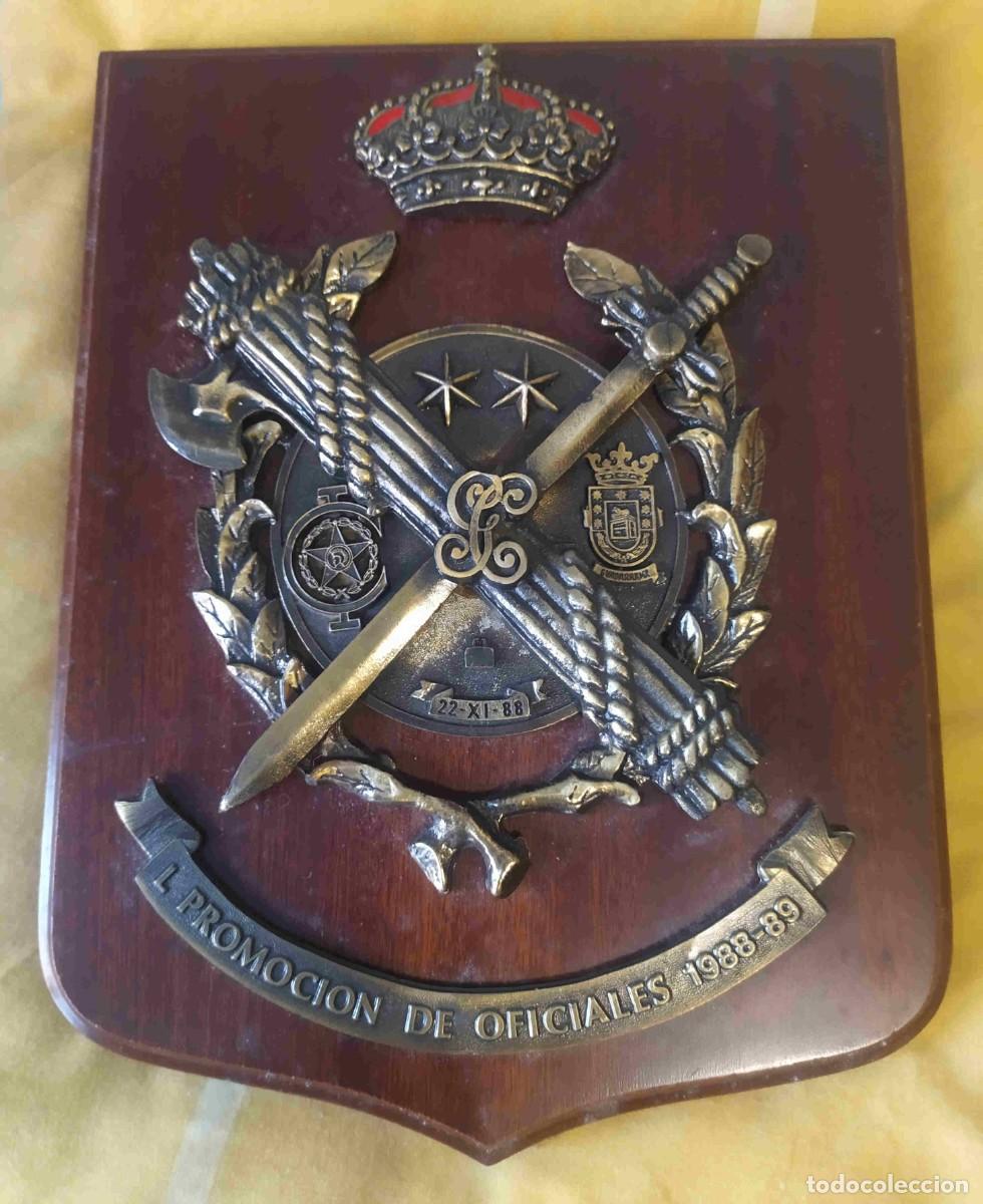 Militaria: Metopa 50 promoci&oacute;n de oficiales de la Guardia Civil 1988-89