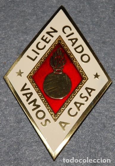 Militaria: PLACA BROCHE ARTILLERIA LICENCIADO VAMOS A CASA A&Ntilde;OS 60-03