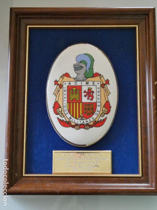 Military Antiques: METOPA MILITAR CUADRO. ACIME M&Aacute;LAGA. PORCELANA. INV&Aacute;LIDOS MILITARES DE ESPA&Ntilde;A 29X23CM 670GR